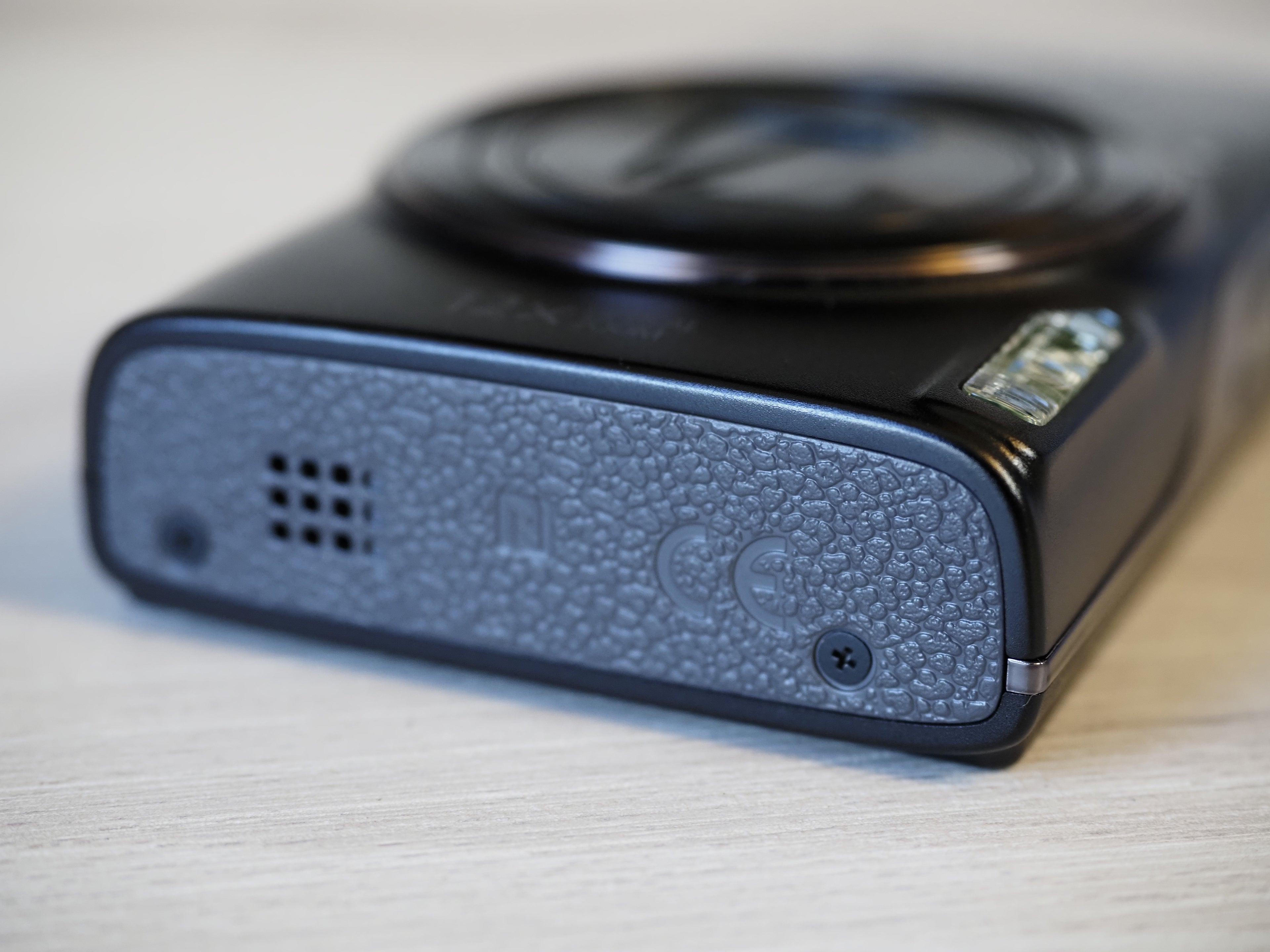Canon Elph 360HS
