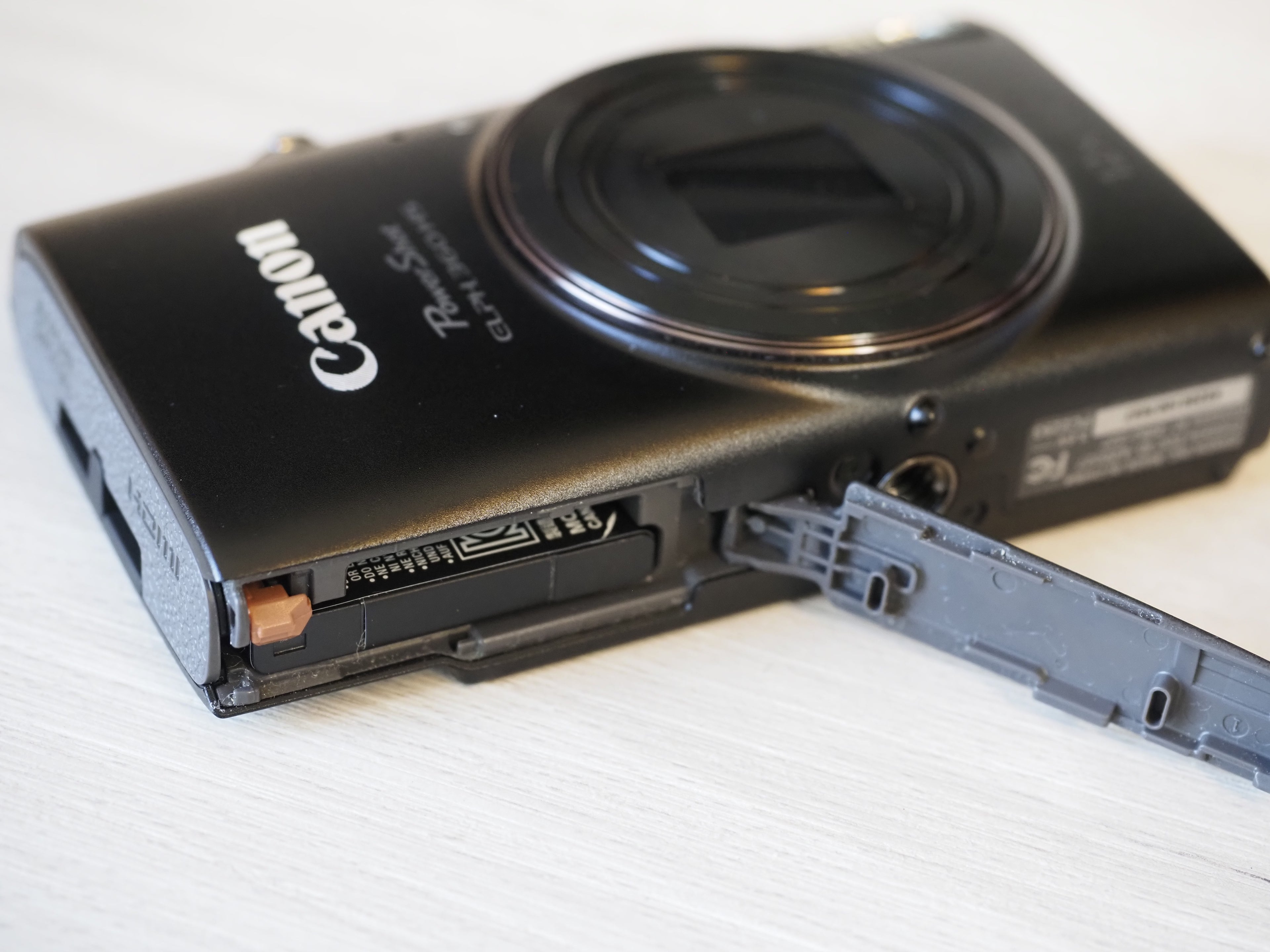 Canon Elph 360HS
