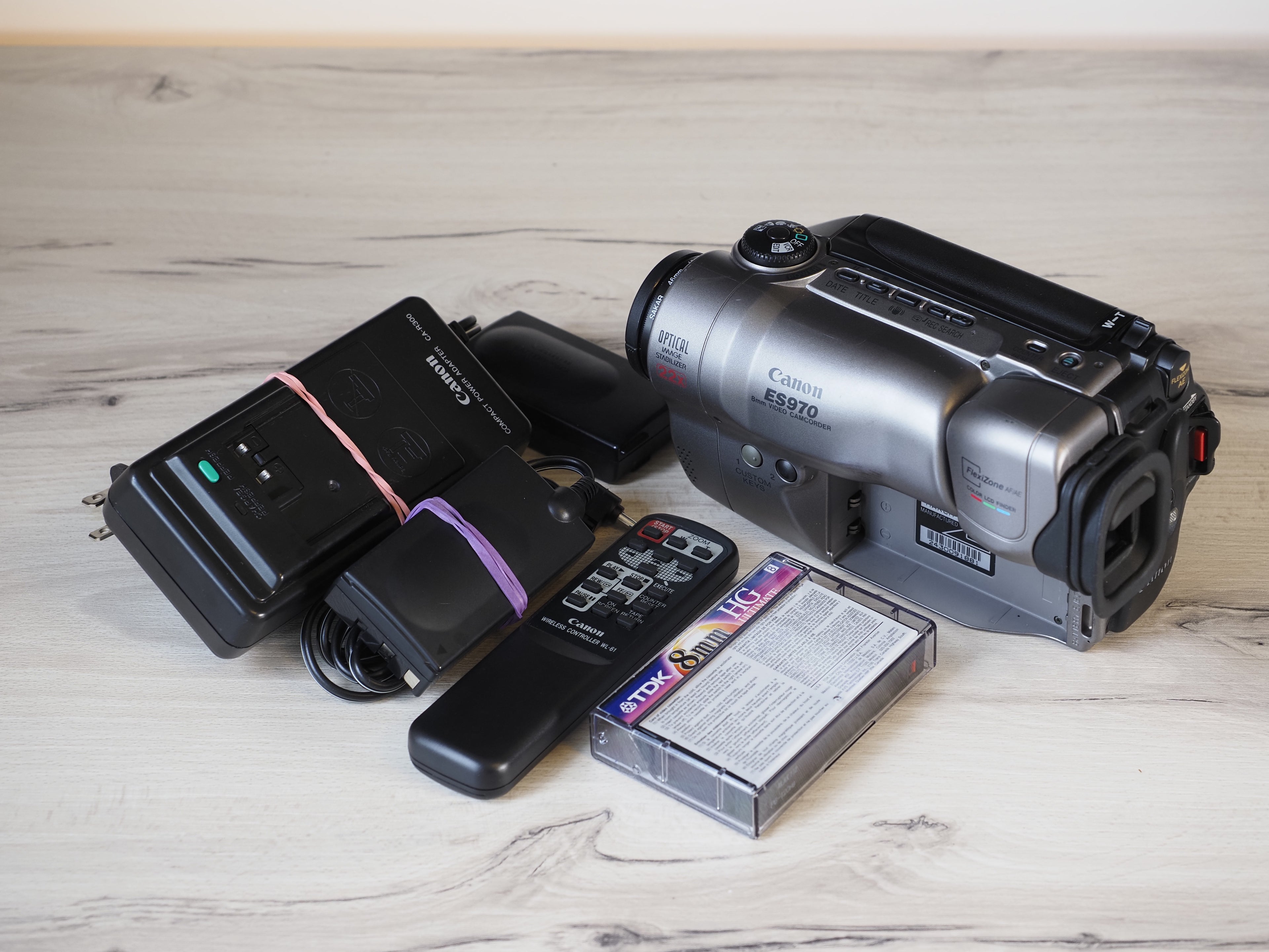 Canon ES970 Video Camera