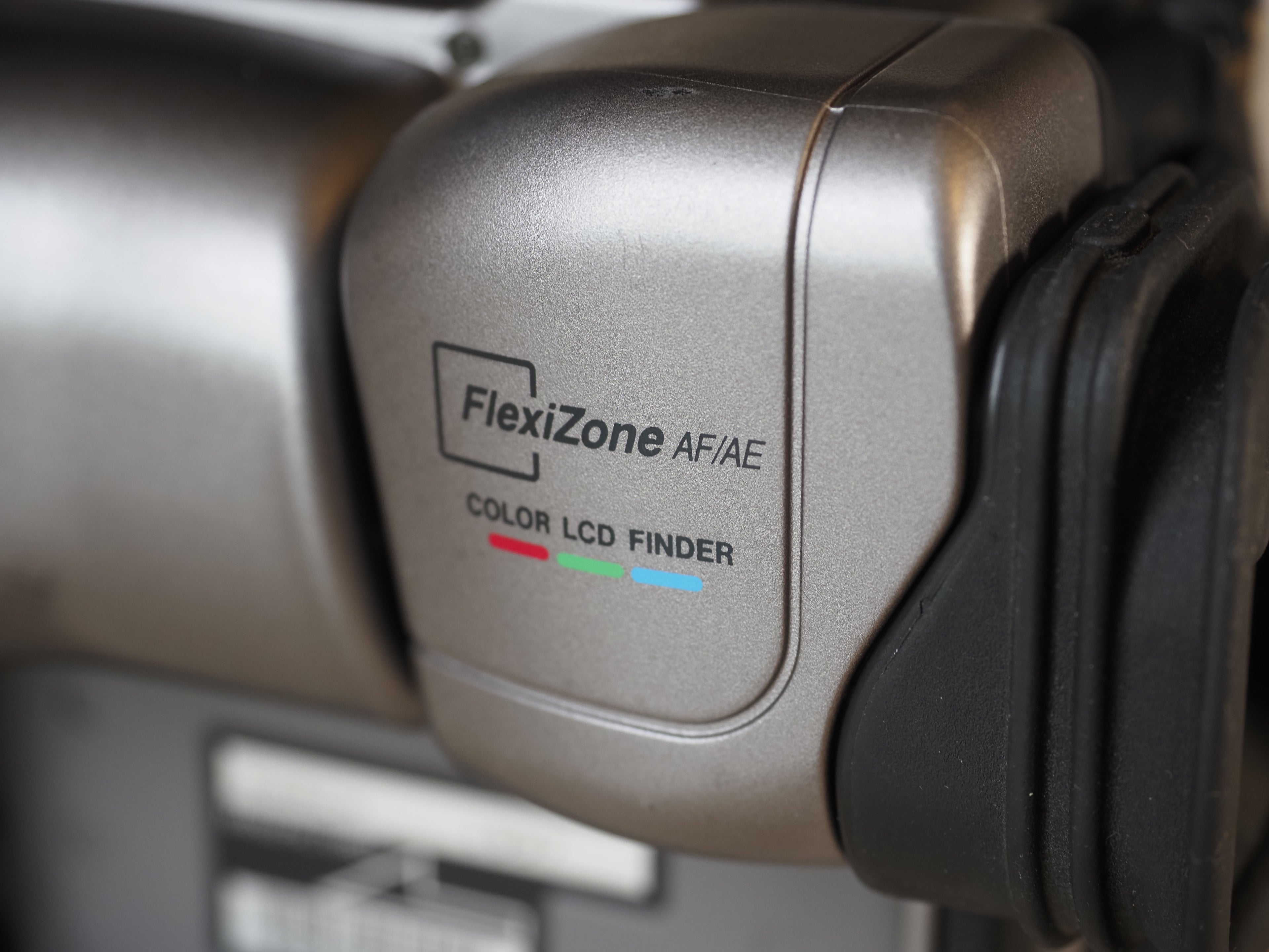 Canon ES970 Video Camera