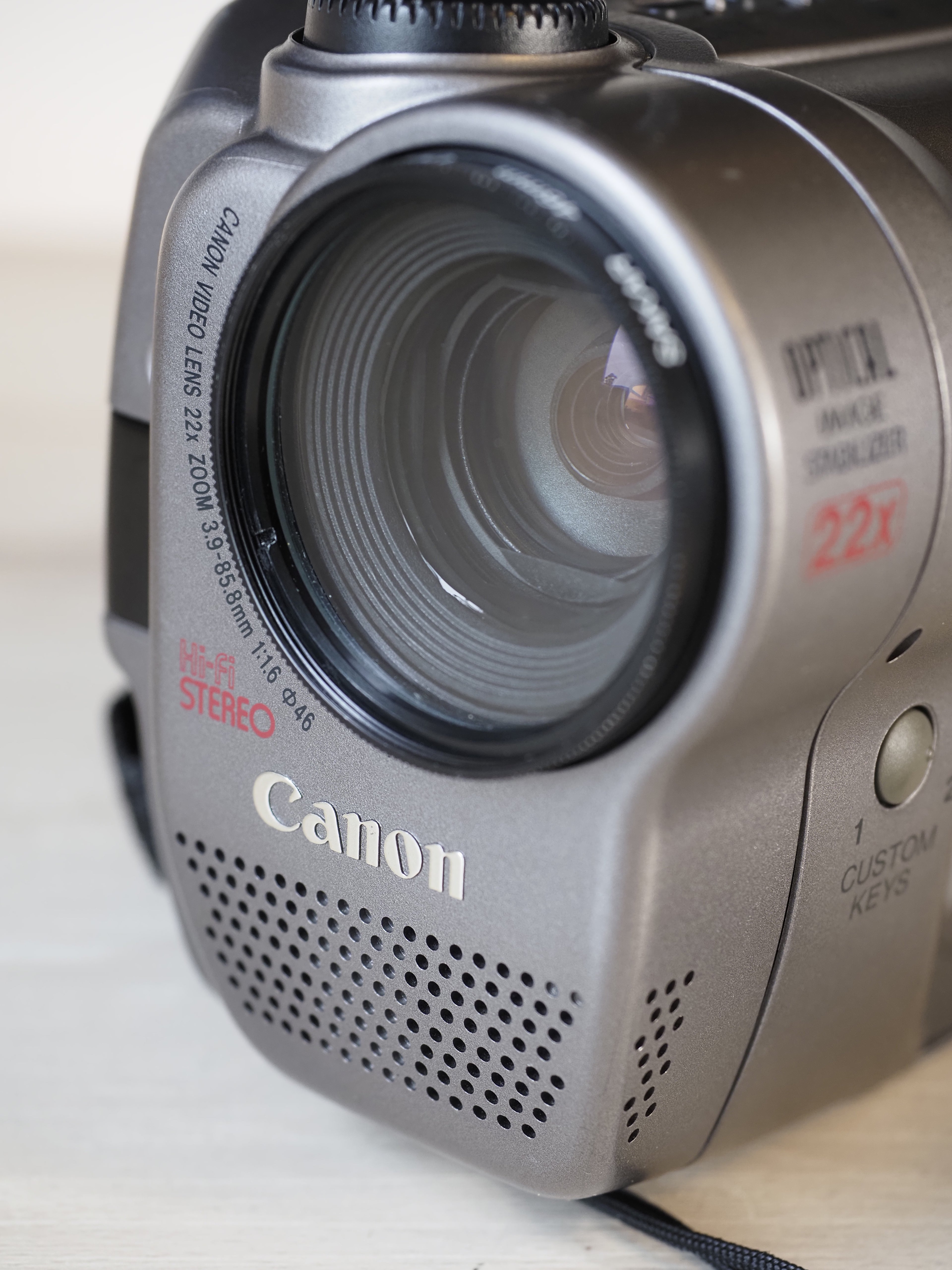 Canon ES970 Video Camera